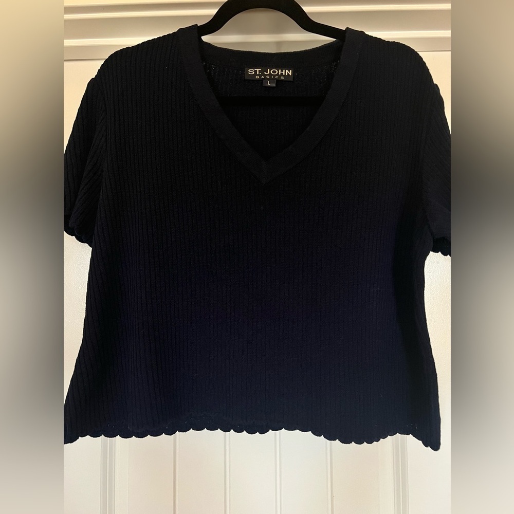 St. John Basics Ribbed Knit Top – Navy Blue | Size Large